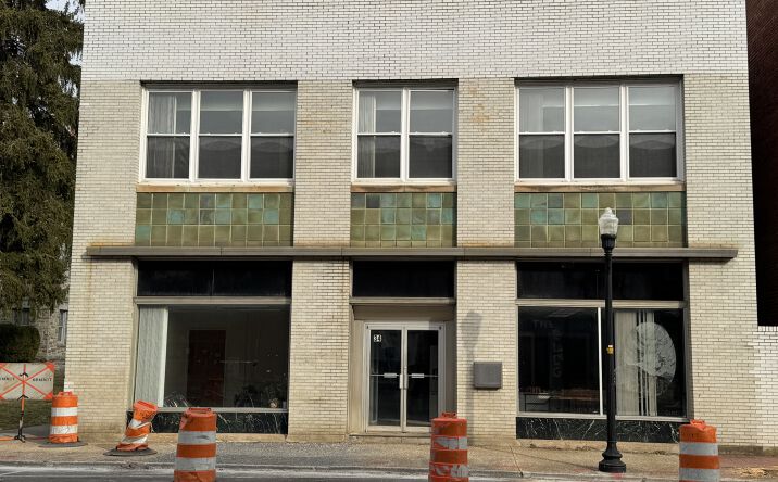 Pictures of Industrial, Mixed Use, Office property located at 34 W Main St, Pulaski, VA 24301 for sales - image #1