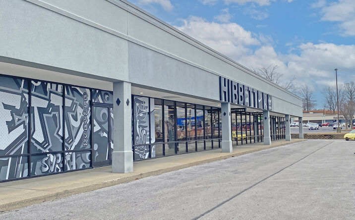 Pictures of Retail property located at 102 Shane Dr, Glasgow, KY 42141 for sales - image #1