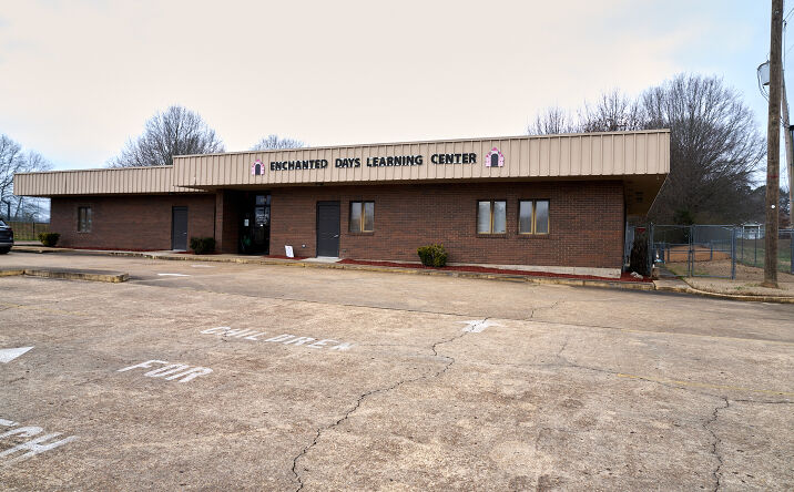 Pictures of Business for Sale, Office, Special Purpose property located at 309 Scott St, Senatobia, MS 38668 for sales - image #1