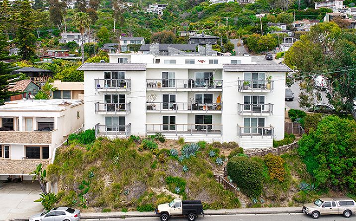 Pictures of Multifamily property located at 222 Arch St, Laguna Beach, CA 92651 for sales - image #1