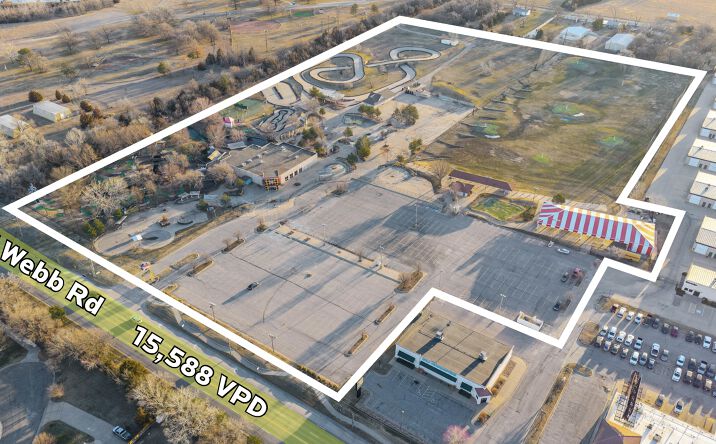 Pictures of Land, Retail property located at 1010 N Webb Rd, Wichita, KS 67206 for sales - image #1