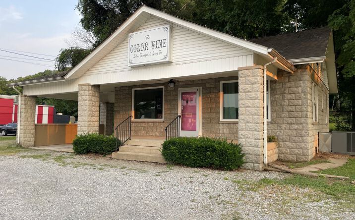 Pictures of Retail, Office property located at 312 W Main St, Waverly, TN 37185 for sales - image #1
