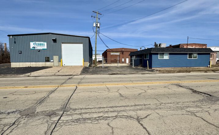 Pictures of Industrial property located at 1912 23rd Ave, Rockford, IL 61104, 1912 23rd Ave, Vero Beach, FL 32960 for sales - image #1
