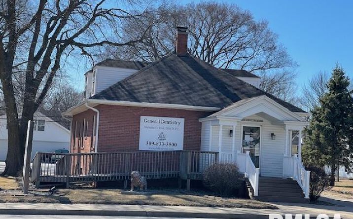 Pictures of Office property located at 909 E JACKSON Street, Macomb, IL 61455 for sales - image #1