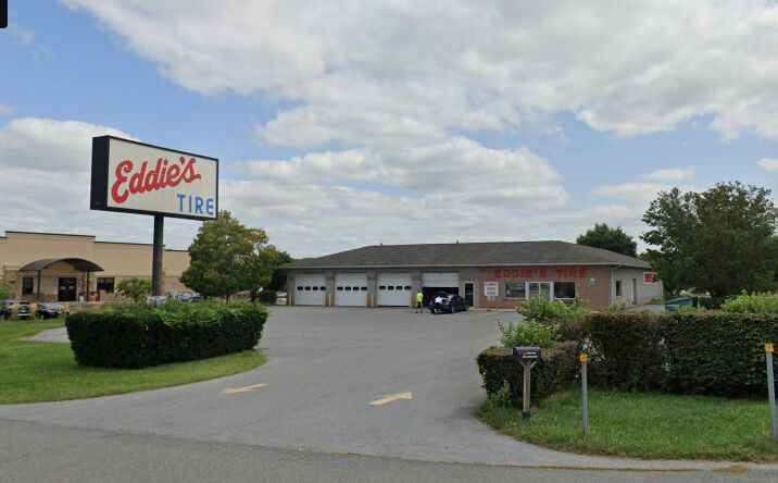 Pictures of Mixed Use, Office, Retail, Special Purpose property located at 1126 Diamond Dr, Hagerstown, MD 21740 for sales - image #1