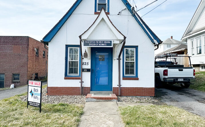 Pictures of Office, Retail property located at 825 E Park Ave, Fairmont, WV 26554 for sales - image #1