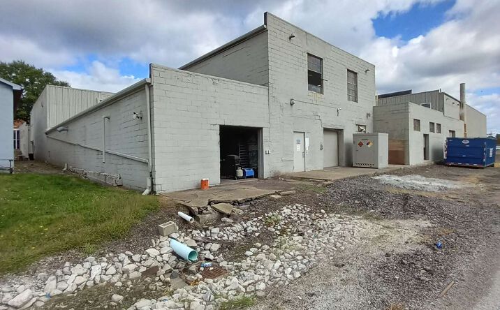 Pictures of Industrial property located at 939 Wooster Road North, Barberton, OH 44203 for sales - image #1