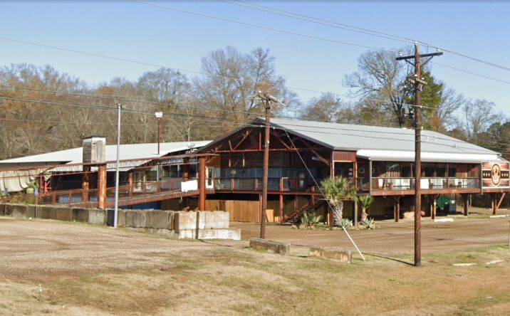 Pictures of Retail property located at 8400 W 7th St, Texarkana, TX 75501 for sales - image #1