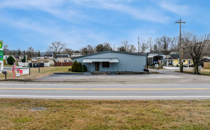 Pictures of Hospitality, Mixed Use, Office, Retail, Self Storage property located at 3704 Andersonville Hwy, Andersonville, TN 37705 for sales - image #1