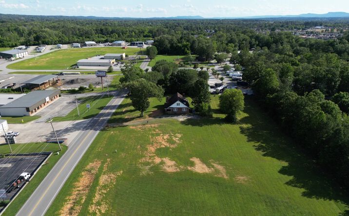 Pictures of Mixed Use property located at 1695 S Mack Smith Rd, Rossville, GA 30741 for sales - image #1