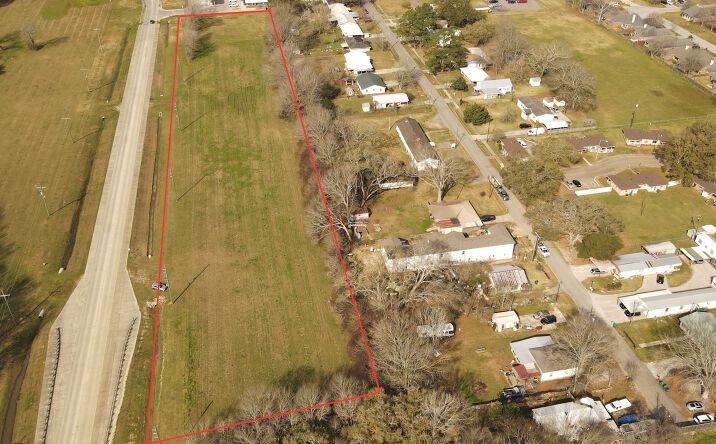 Pictures of Land property located at 168 Iberia St, Youngsville, LA 70592 for sales - image #1
