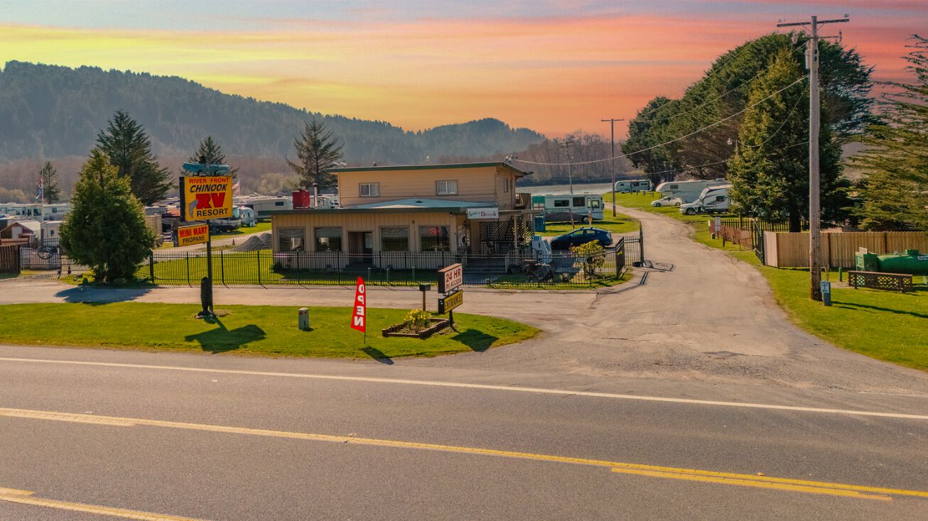 Pictures of Multifamily, Hospitality property located at 17465 US-101, Klamath, CA 95548 for sales - image #1
