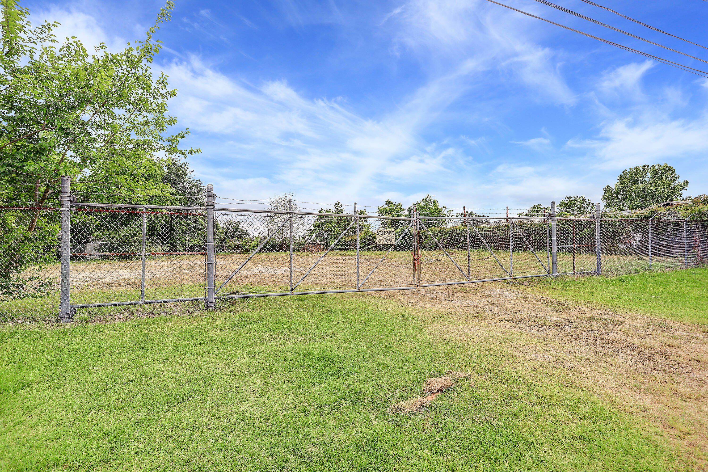 16534 Market St, Channelview, TX | CORNER LOT 37,025 SF