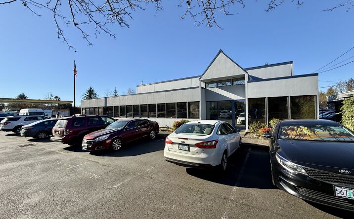 Pictures of Industrial property located at 14965 SW 72nd Ave, Tigard, OR 97224 for sales - image #1