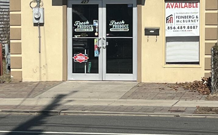 Pictures of Retail property located at 427 W Broad St, Palmyra, NJ 08065 for sales - image #1