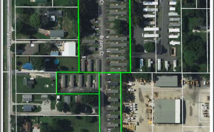 Pictures of Mobile Home Park property located at 3206 E Elm St, Springfield, IL 62702 for sales - image #1