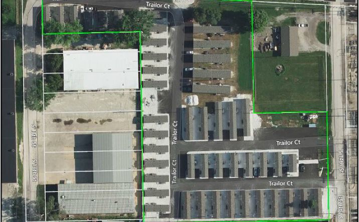 Pictures of Mobile Home Park property located at 2735 S 14th St, Springfield, IL 62703 for sales - image #1