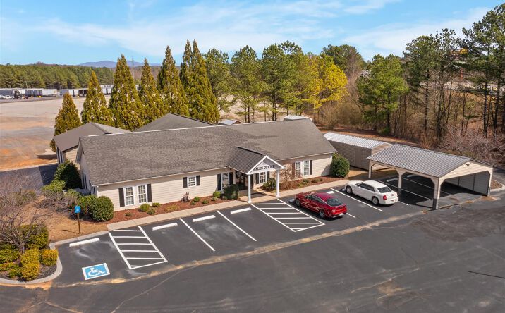 Pictures of Office property located at 3593 S Dixie Hwy, Dalton, GA 30720 for sales - image #1