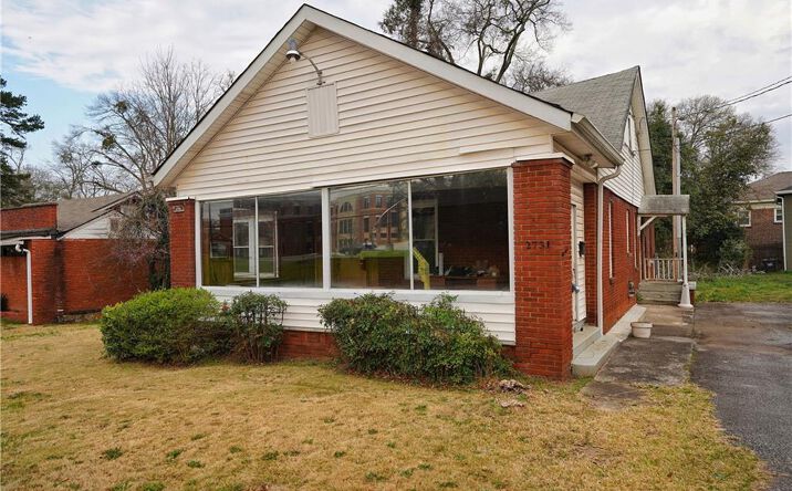 Pictures of Office, Retail, Industrial property located at 2731 Church Street, Atlanta, GA 30344 for sales - image #1