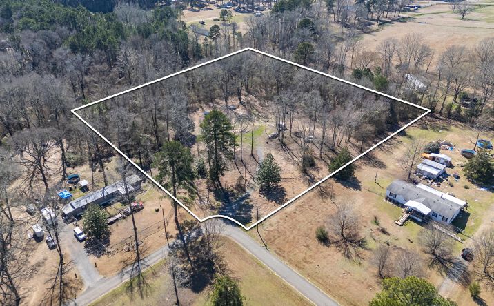 Pictures of Land property located at 210 Johnson St, Doyline, LA 71023 for sales - image #1
