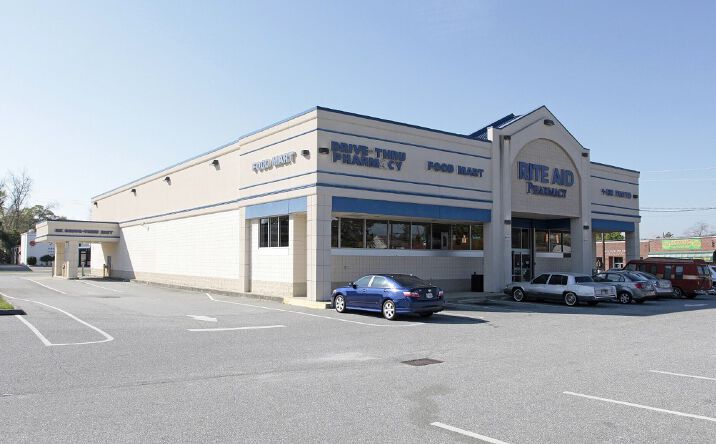 Pictures of Retail property located at 2300 Wynnton Rd, Columbus, GA 31906 for sales - image #1