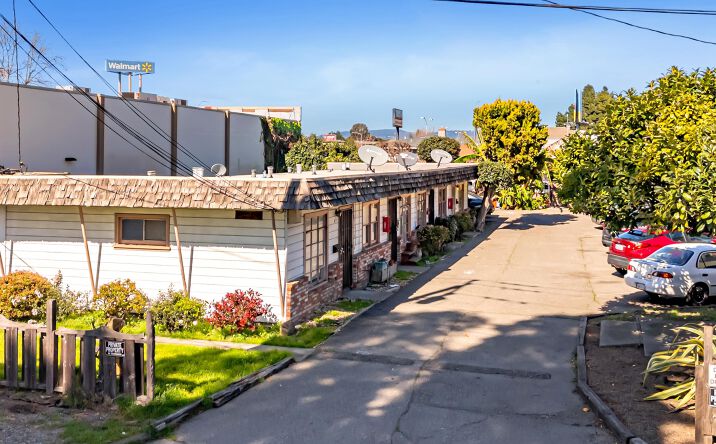 Pictures of Multifamily property located at 467 Albion Ave, San Lorenzo, CA 94580 for sales - image #1