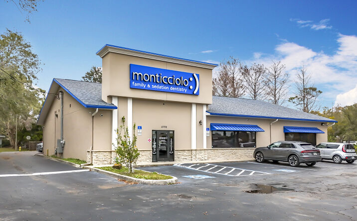 Pictures of Retail, Office property located at 1370 Main St, Dunedin, FL 34698 for sales - image #1