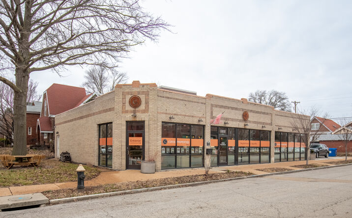 Pictures of Office property located at 3353 Roger Pl, St. Louis, MO 63116 for sales - image #1