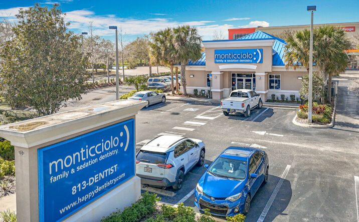 Pictures of Retail, Office property located at 2301 Collier Pkwy, Land O' Lakes, FL 34639 for sales - image #1