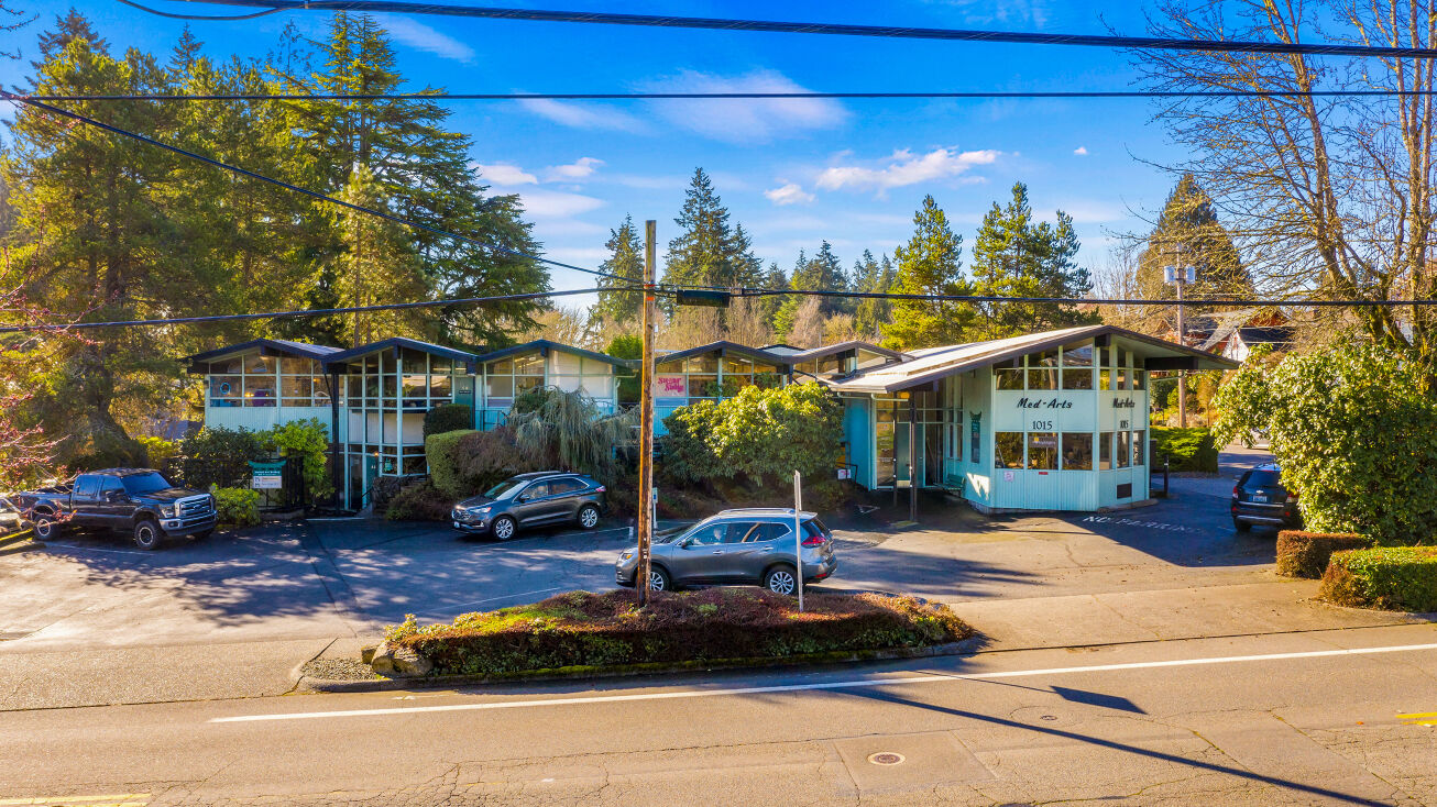 Pictures of Mixed Use, Office, Retail property located at 1015 4th Ave W, Olympia, WA 98502 for sales - image #1