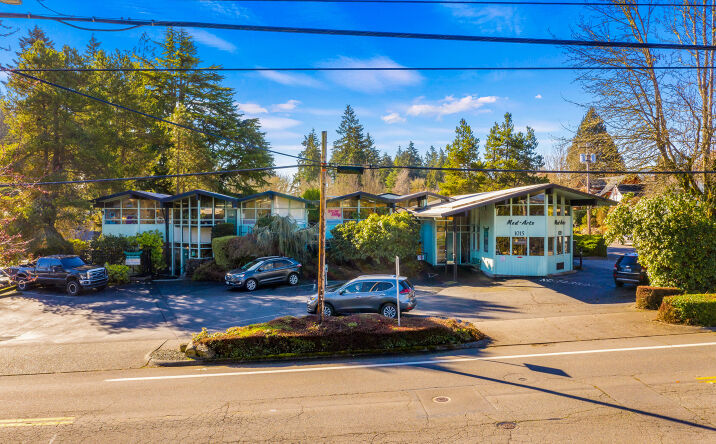 Pictures of Mixed Use, Office, Retail property located at 1015 4th Ave W, Olympia, WA 98502 for sales - image #1