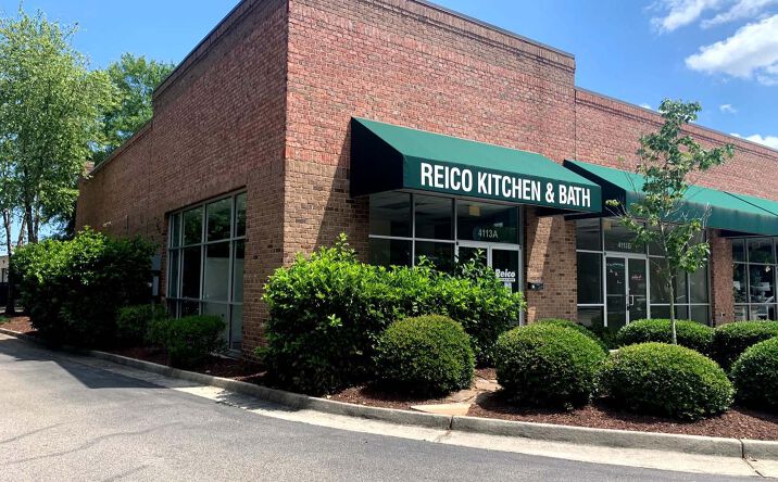 Pictures of Retail, Industrial property located at 4113 Oleander Dr, Wilmington, NC 28403 for sales - image #1