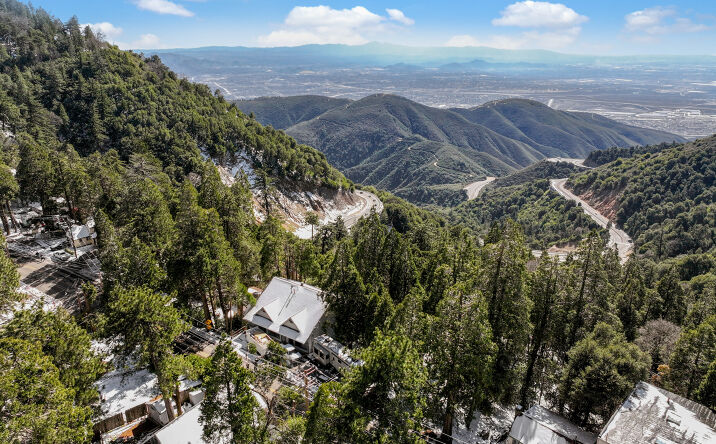 Pictures of Multifamily, Retail property located at 23535 Crest Forest Dr, Crestline, CA 92325 for sales - image #1