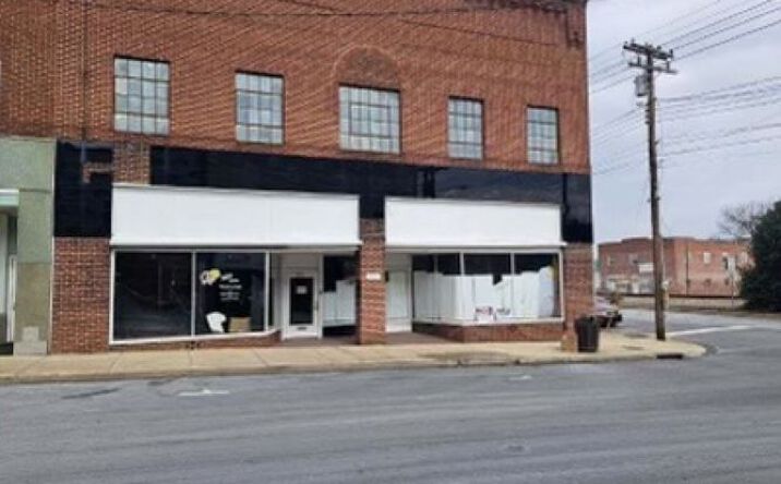 Pictures of Retail, Office property located at 102 Gilmer St, Reidsville, NC 27320 for sales - image #1