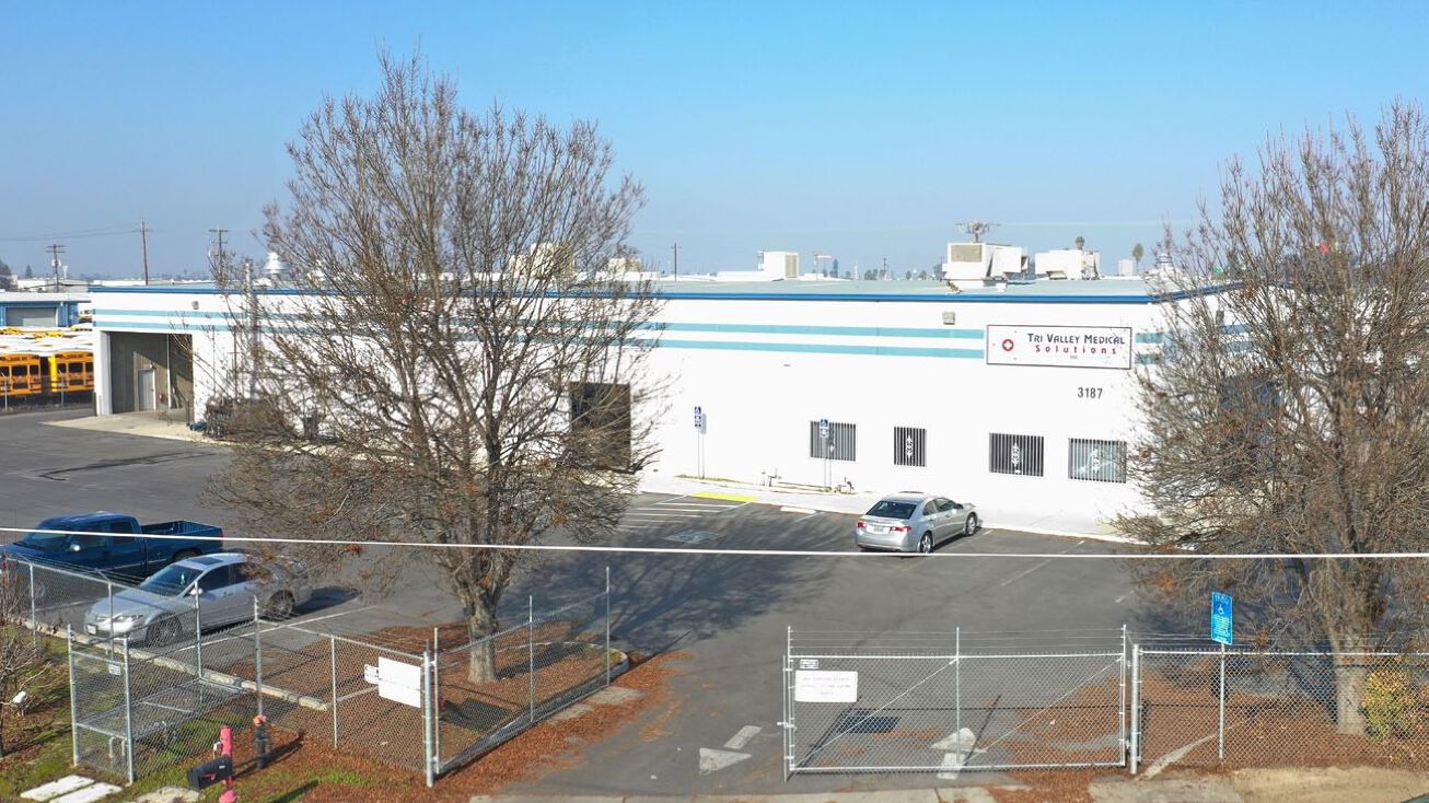 3187 E. Commerce Avenue, Fresno, CA 93725 Industrial Property for