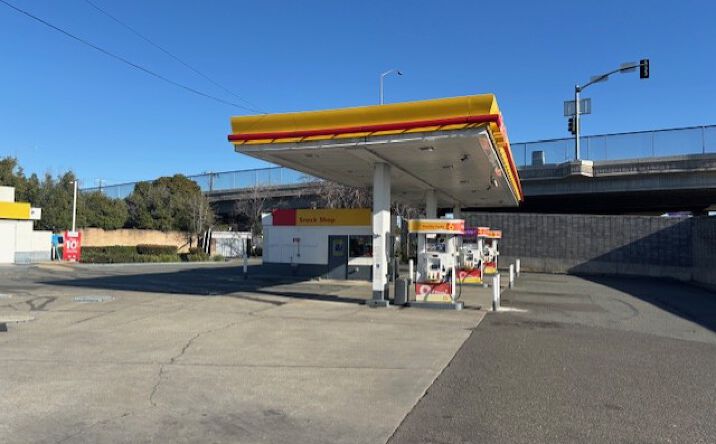 Pictures of Business for Sale, Retail property located at 820 Portwood Ave, Oakland, CA 94601 for sales - image #1