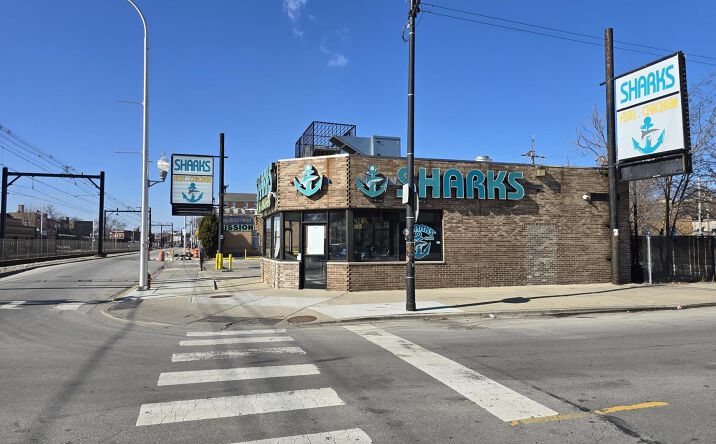 Pictures of Retail property located at 2640 E 75th Street, Chicago, IL 60649 for sales - image #1