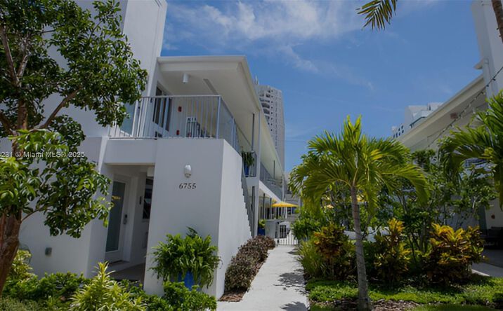 Pictures of Hospitality property located at 6755 Harding Ave, Miami Beach, FL 33140 for sales - image #1