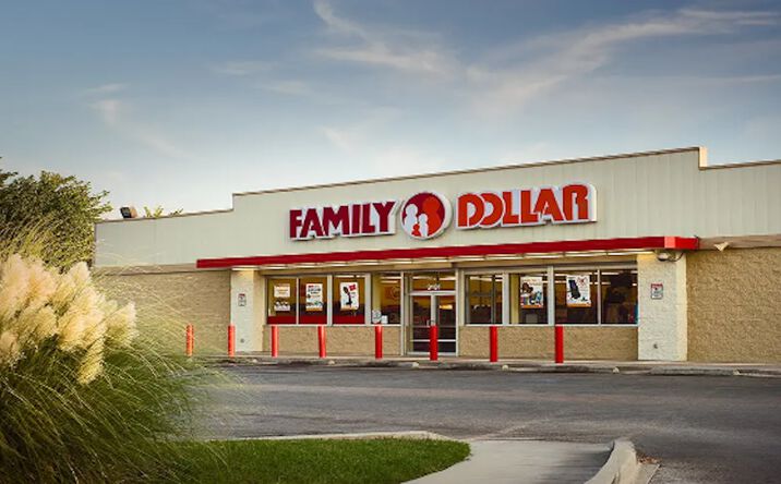 Pictures of Retail property located at 1120 2nd St, Upton, WY 82730 for sales - image #1