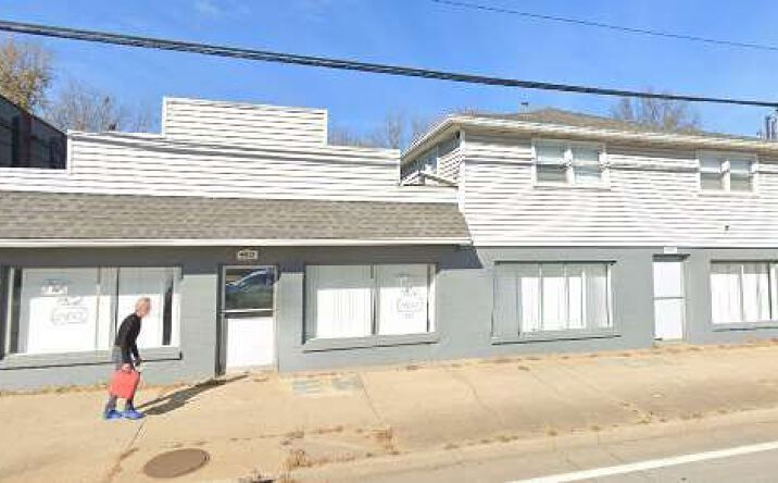 Pictures of Hospitality, Land, Multifamily, Retail, Senior Living property located at 4400 Cane Run Rd, Louisville, KY 40216 for sales - image #1