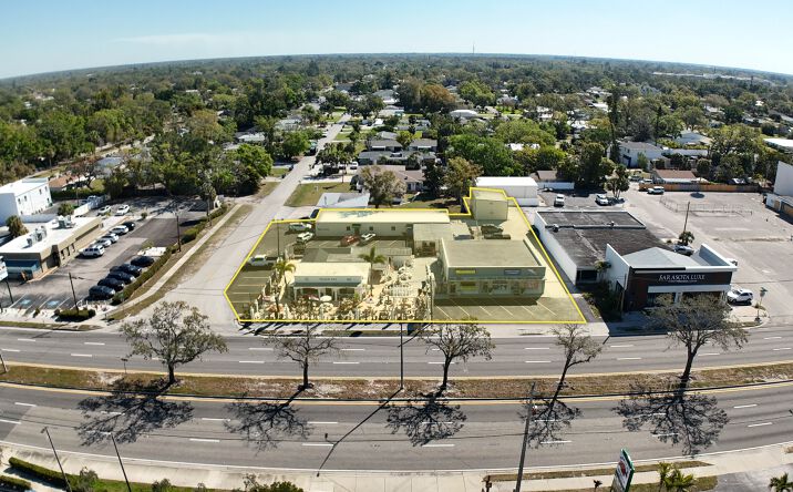 Pictures of Retail property located at 4433 S Tamiami Trl, Sarasota, FL 34231 for sales - image #1