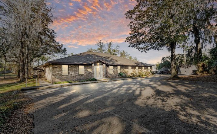 Pictures of Office property located at 7733 W Newberry Rd, Gainesville, FL 32607 for sales - image #1