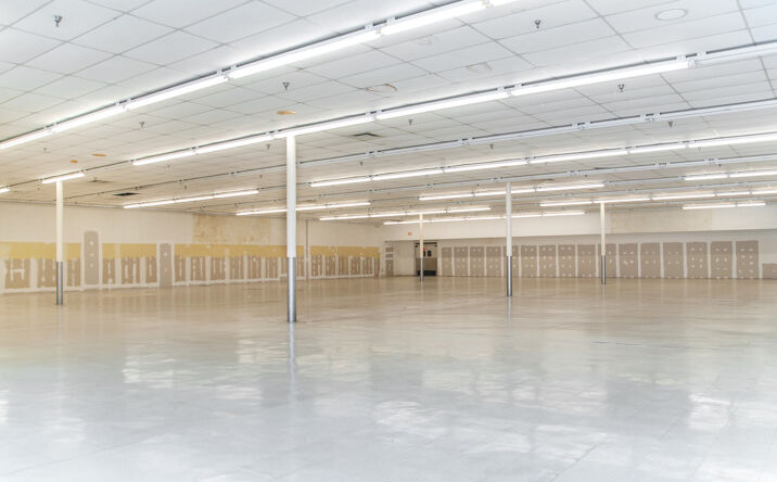 Pictures of Business for Sale, Retail property located at 701 Riverside Ave, Waycross, GA 31501 for sales - image #1