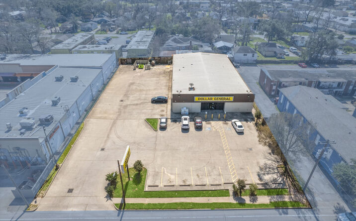 Pictures of Retail property located at 136 E Crosstimbers St, Houston, TX 77022 for sales - image #1