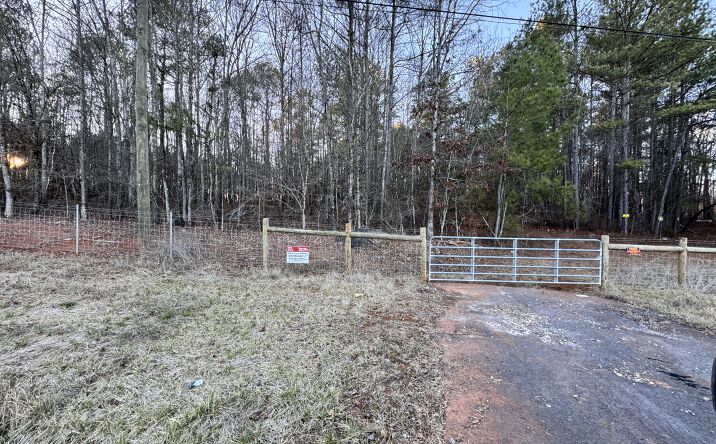 Pictures of Land, Mixed Use, Multifamily, Retail, Senior Living property located at Highway 59, Commerce, GA 30566 for sales - image #1