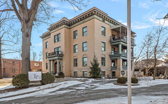 Pictures of Multifamily property located at 835 S 2ND Street, Springfield, IL 62704 for sales - image #1