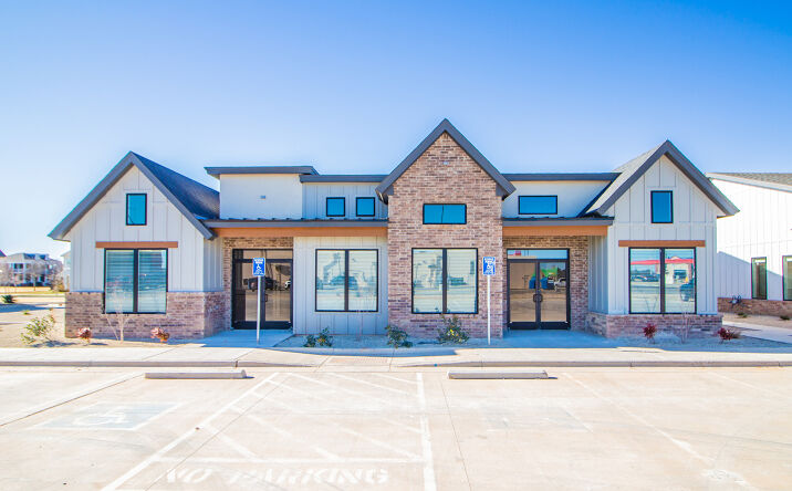 Pictures of Office property located at 4517 114th St, Lubbock, TX 79424 for sales - image #1
