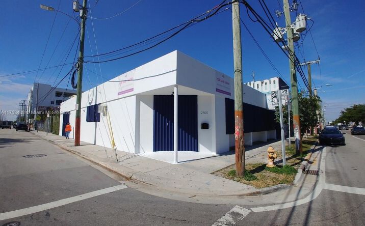 Pictures of Retail property located at 2300 N Miami Ave, Miami, FL 33127 for sales - image #1