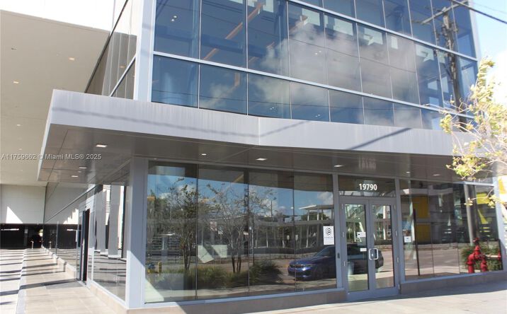 Pictures of Office property located at 19790 W Dixie Hwy # 403, Aventura, FL 33180 for sales - image #1