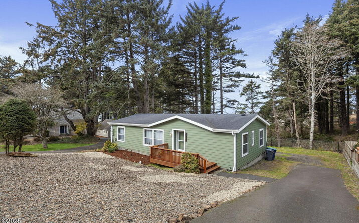 Pictures of Multifamily property located at 1935 NW 39th Street, Lincoln City, OR 97367 for sales - image #1